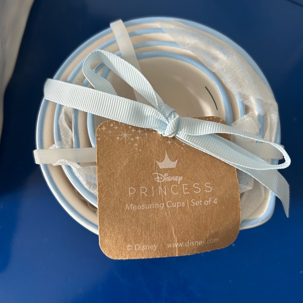 Rae Dunn Disney Cinderella Pumpkin Carriage Glass Slipper Clock Measuring Cups - Picture 4 of 6